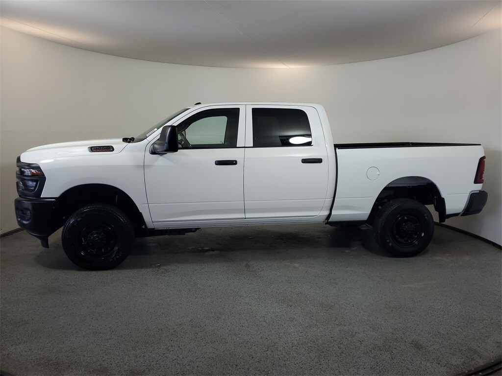 2026 Ram 2500 Tradesman photo 4
