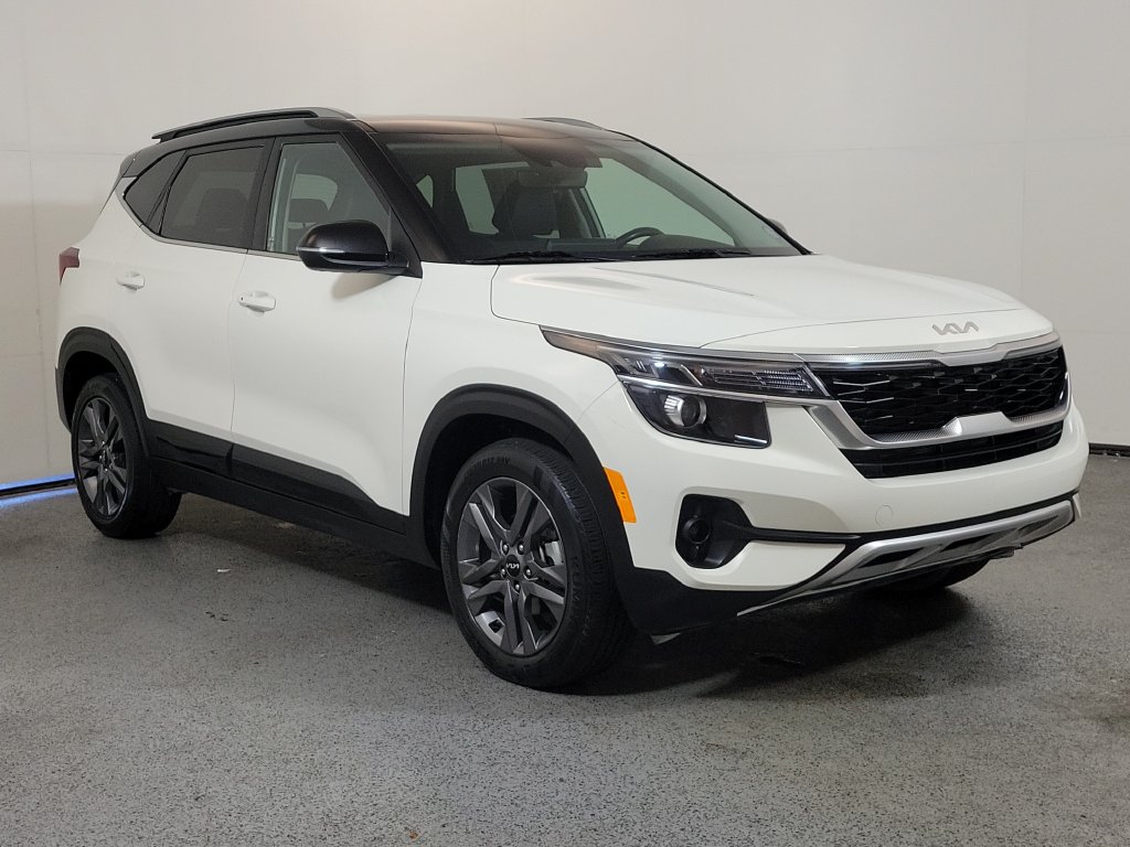 2023 Kia Seltos S SUV