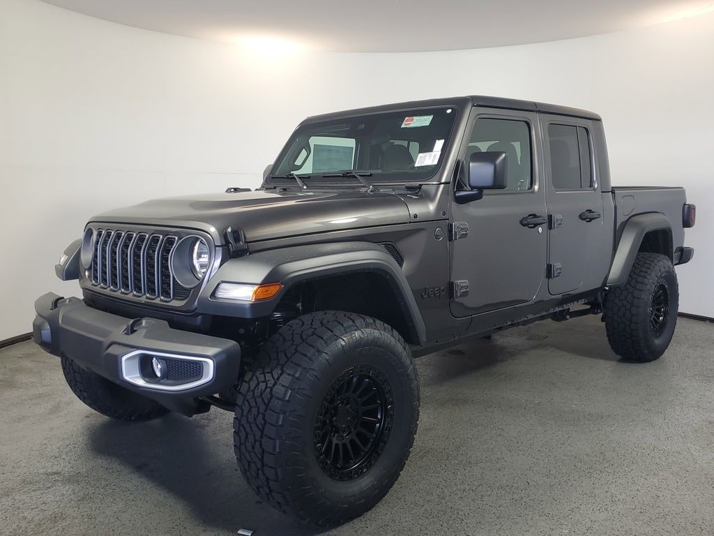 New 2025 Jeep Gladiator SPORT S 4X4 Pickup