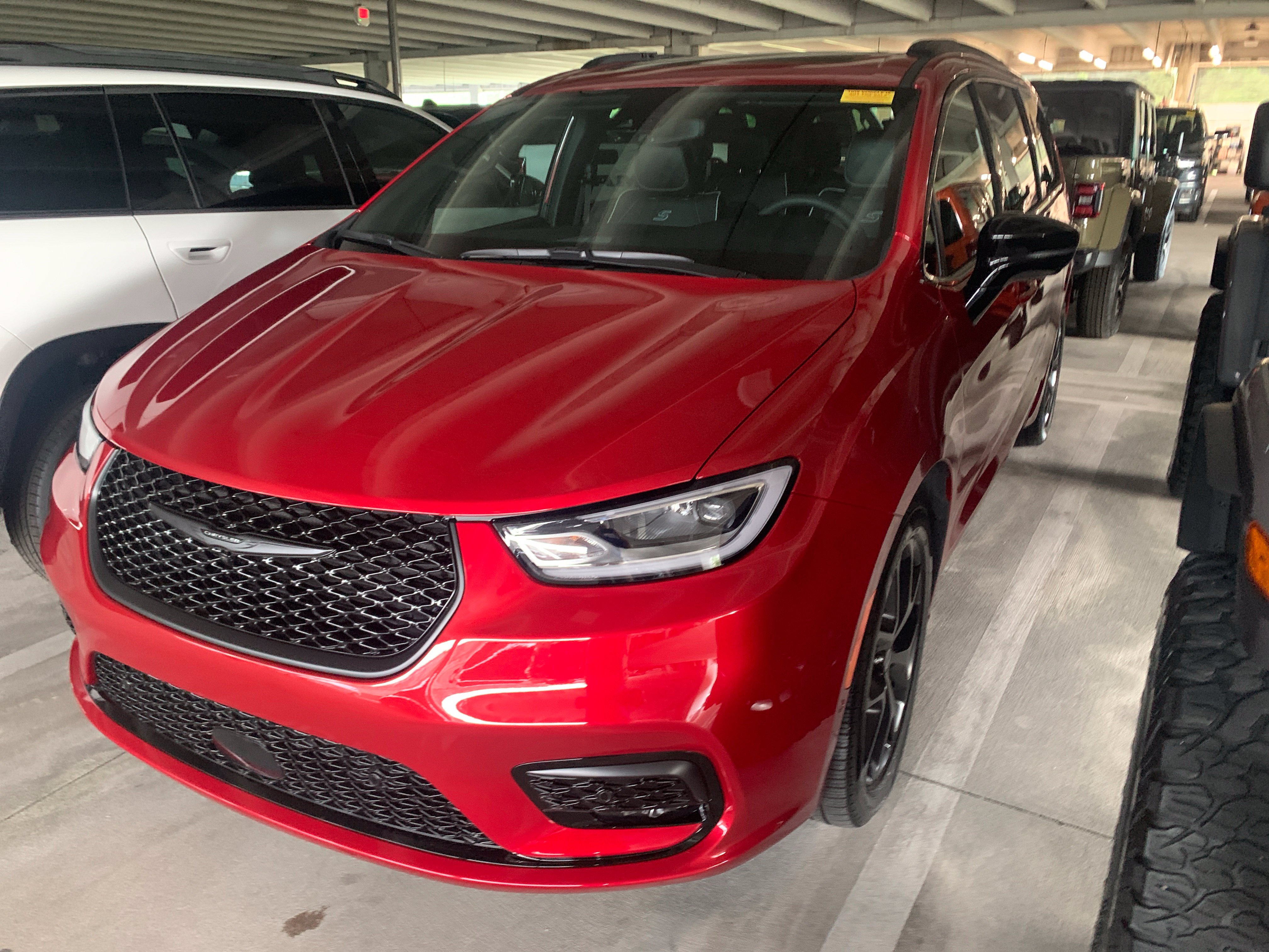  Chrysler Pacifica