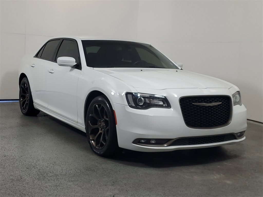 2019 Chrysler 300 S