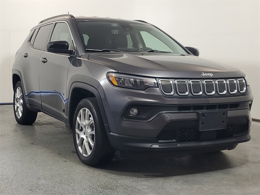 2022 Jeep Compass Latitude Lux's photo