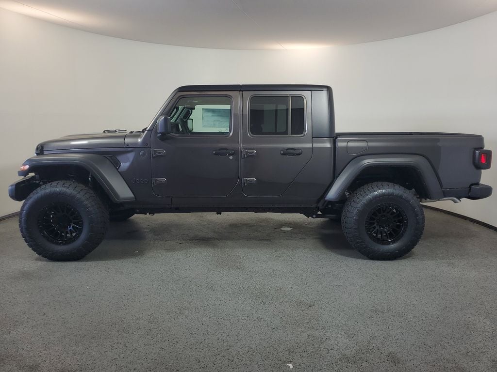 New 2025 Jeep Gladiator SPORT S 4X4 Pickup