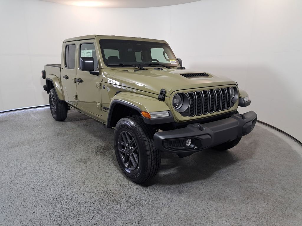New 2026 Jeep Gladiator SPORT S 4X4 Pickup