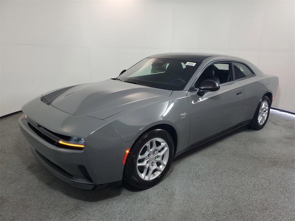 2025 Dodge Charger R/T AWD photo 3