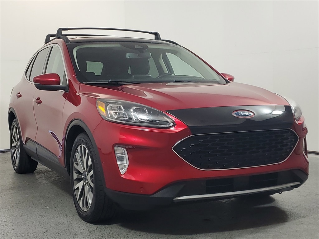 2020 Ford Escape Titanium's photo