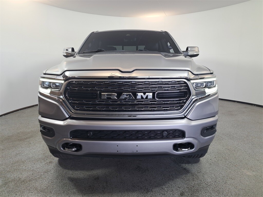 2022 Ram 1500 Limited photo 2