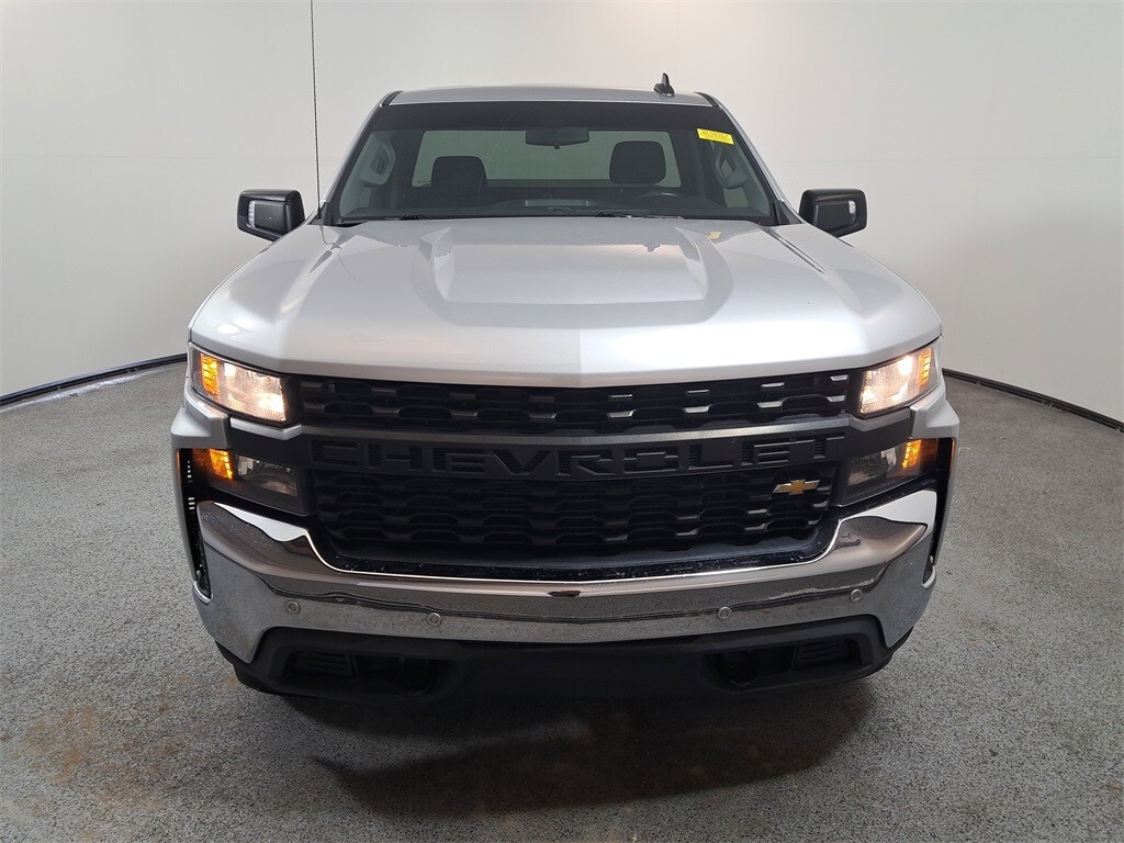2020 Chevrolet Silverado 1500 photo 2