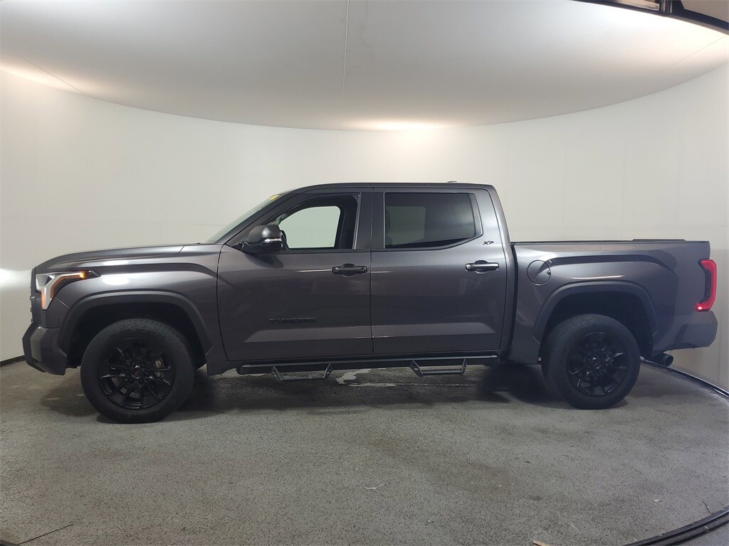2024 Toyota Tundra SR5 photo 4