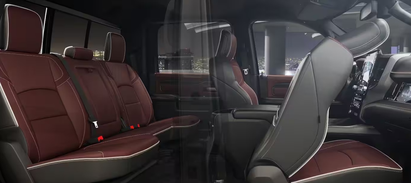 Ram 3500 interior Clermont Ram 3500 interior