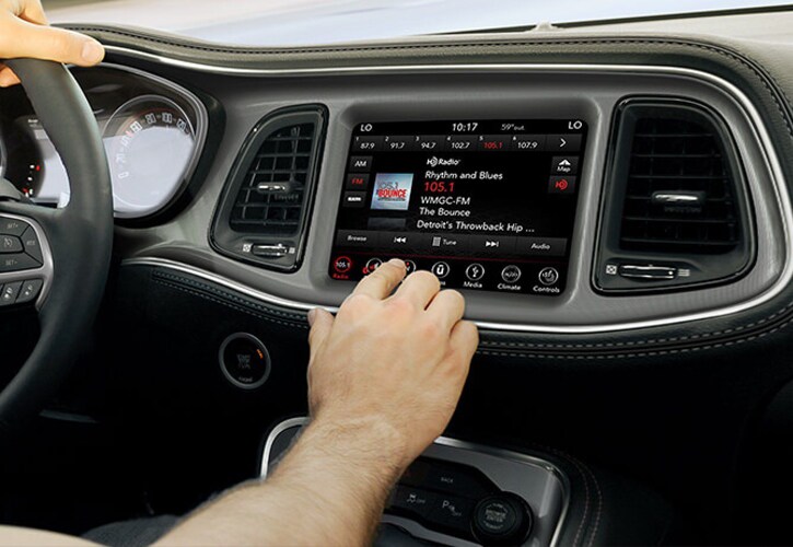 2020 Dodge Challenger Technology