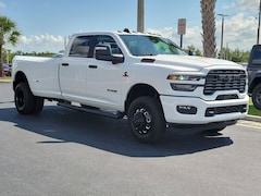 2026 Ram 3500 BIG HORN CREW CAB 4X4 8' BOX Pickup