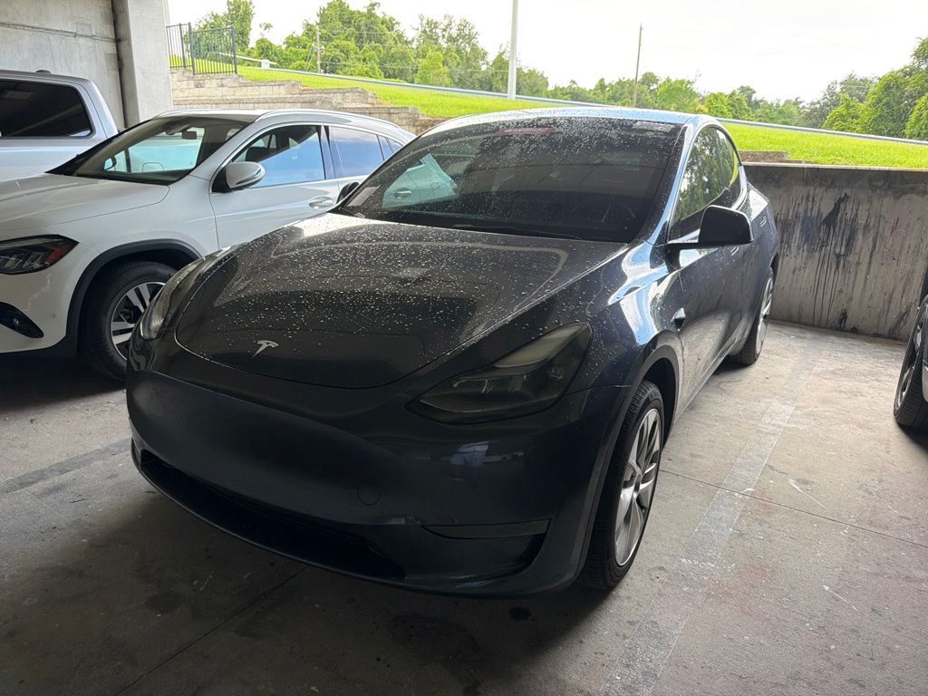 2024 Tesla Model Y Long Range Dual Motor All-Wheel Drive's photo