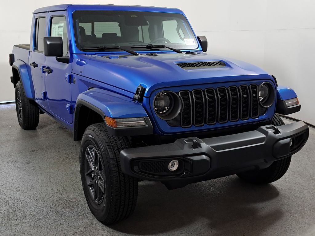New 2026 Jeep Gladiator SPORT S 4X4 Pickup