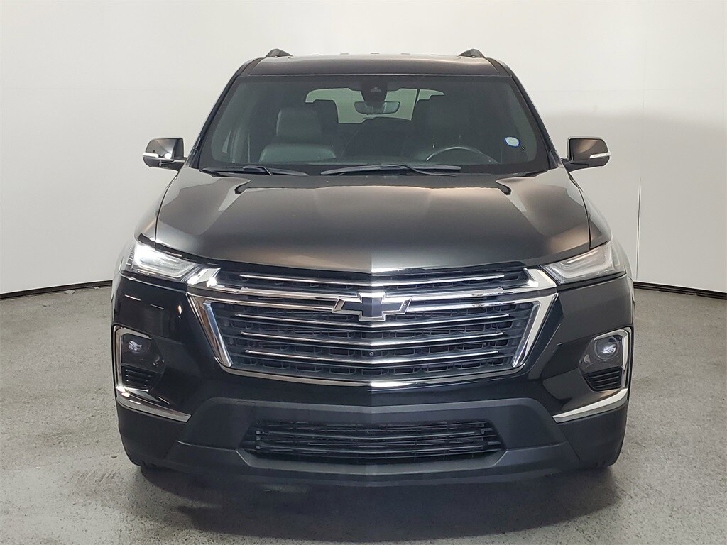 2022 Chevrolet Traverse Leather photo 2