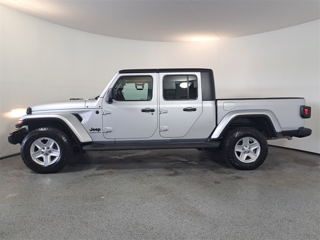 2023 Jeep Gladiator Sport photo 4