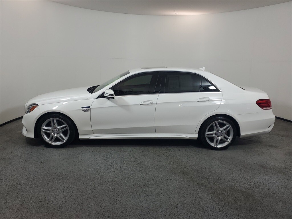 2014 Mercedes Benz E 350 Sedan photo 4