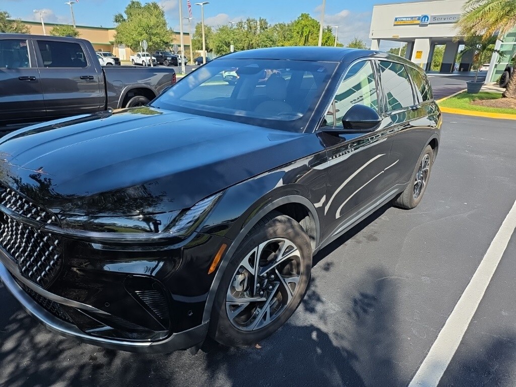 2024 Lincoln Nautilus Premiere photo 2