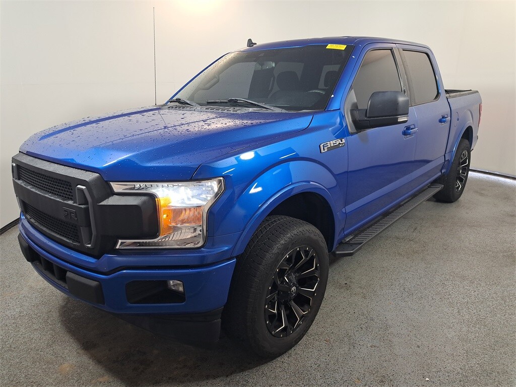 2019 Ford F-150 XLT photo 3