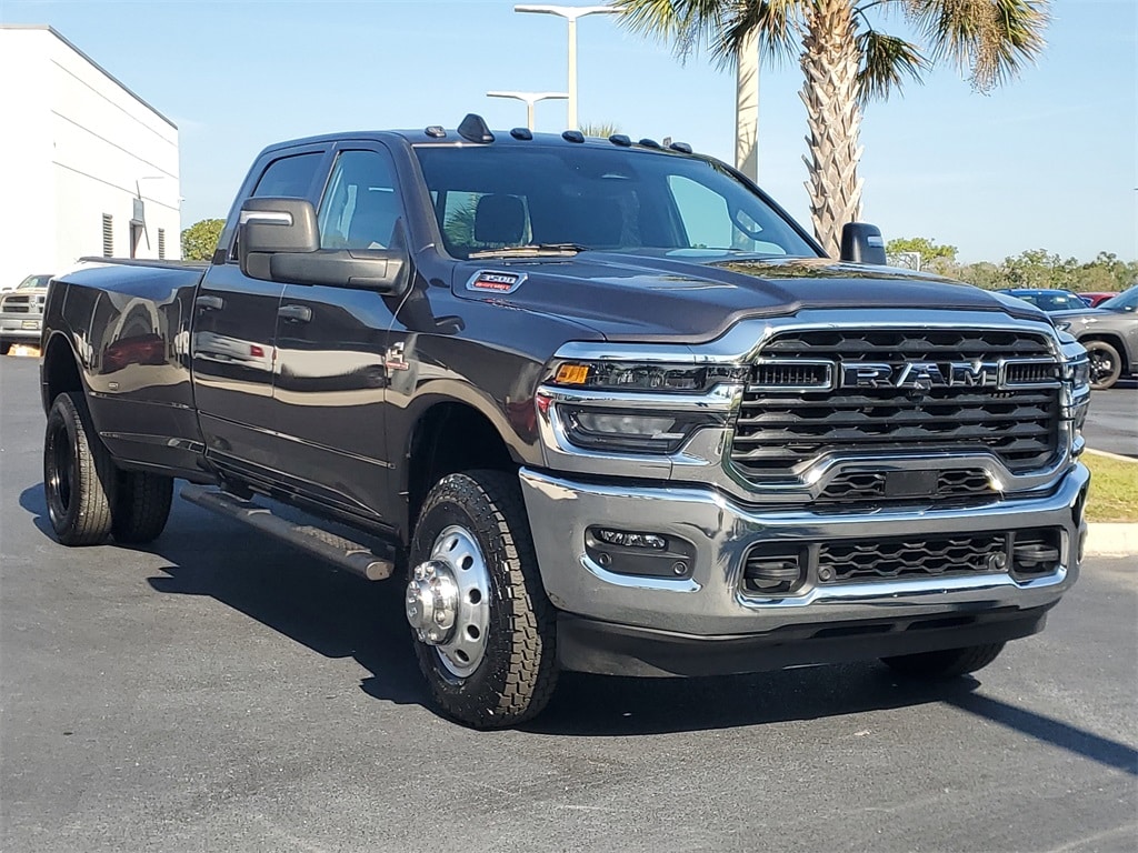 2025 RAM Ram 3500 Pickup Tradesman's photo