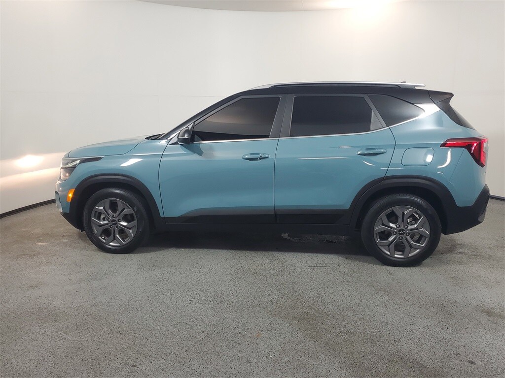 2024 Kia Seltos S photo 4