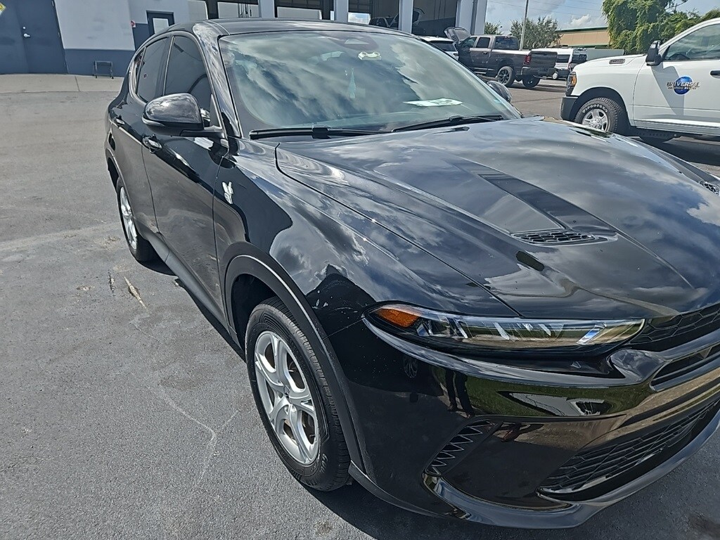 2024 Dodge Hornet GT photo 3