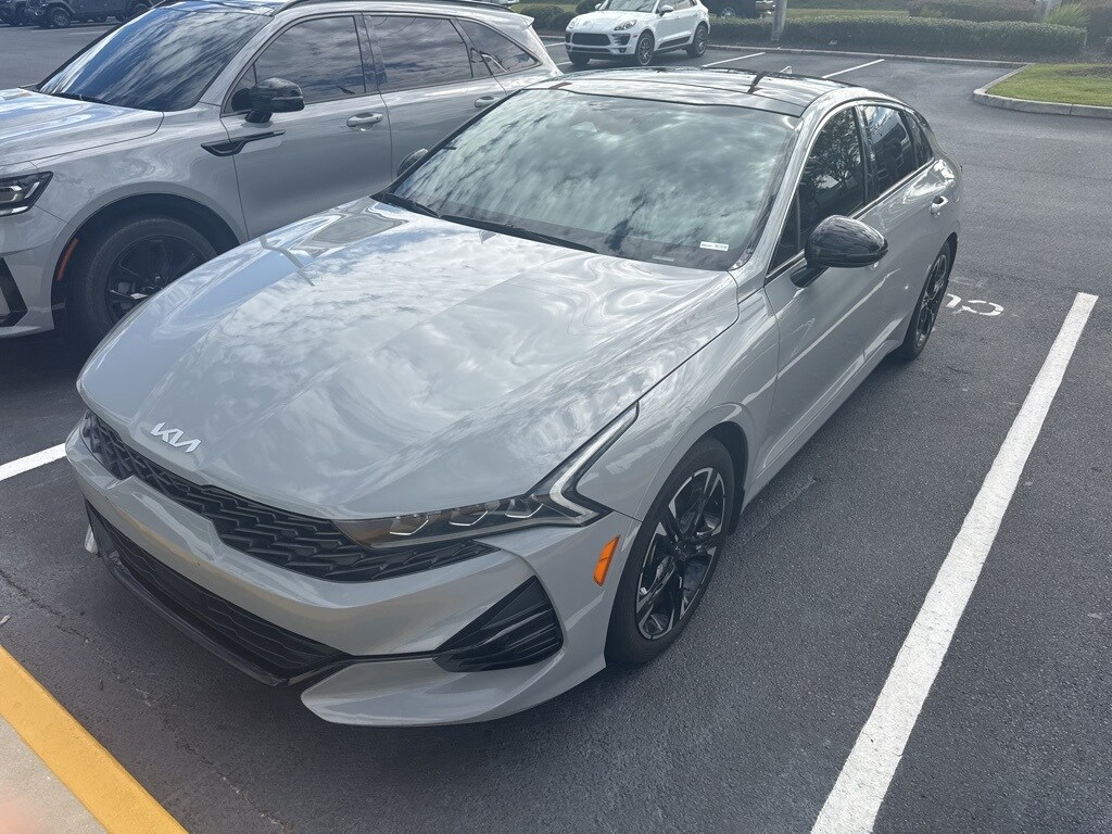 2022 Kia K5 GT-Line photo 3
