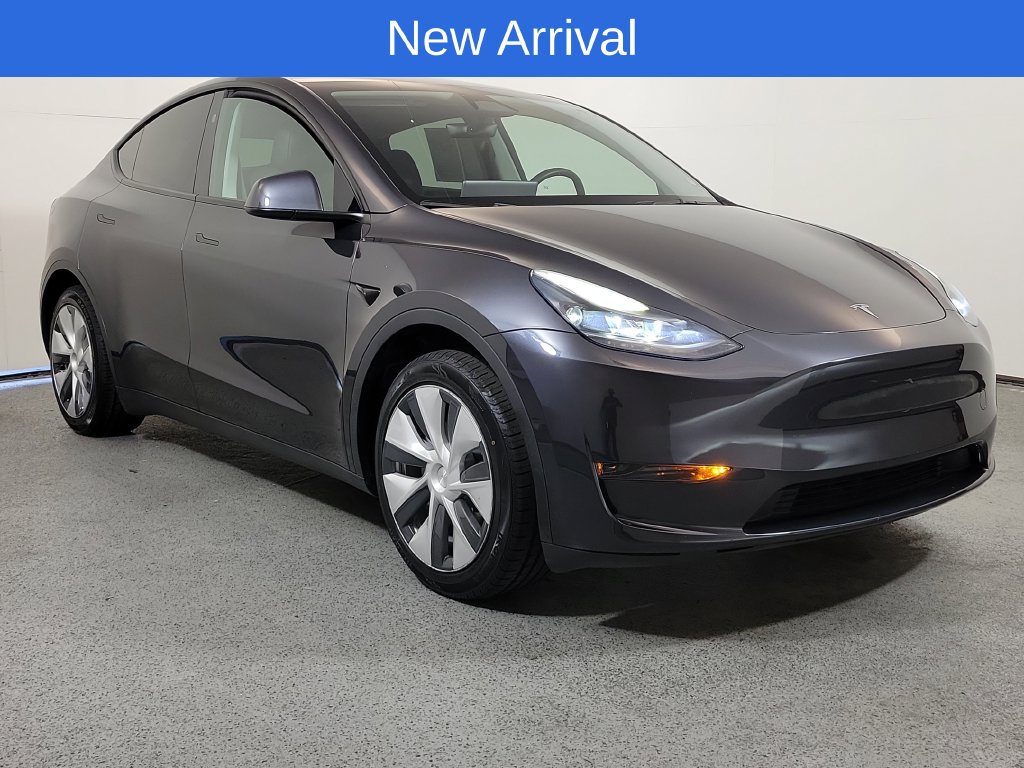 Used 2024 Tesla Model Y Long Range with VIN 7SAYGDED7RF037338 for sale in Clermont, FL