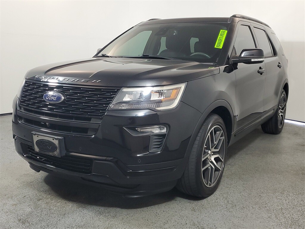 2018 Ford Explorer Sport photo 3
