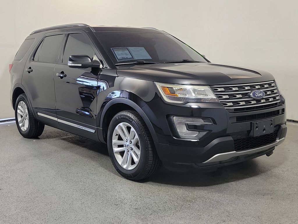 2017 Ford Explorer XLT FWD's photo