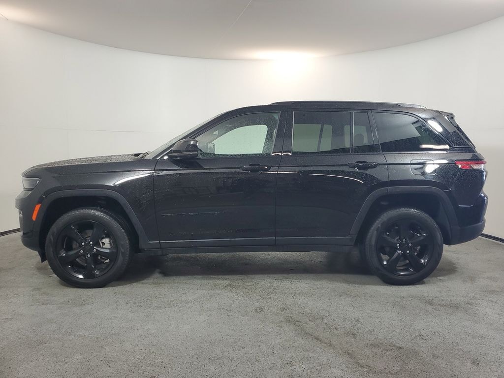 Used 2025 Jeep Grand Cherokee Limited SUV