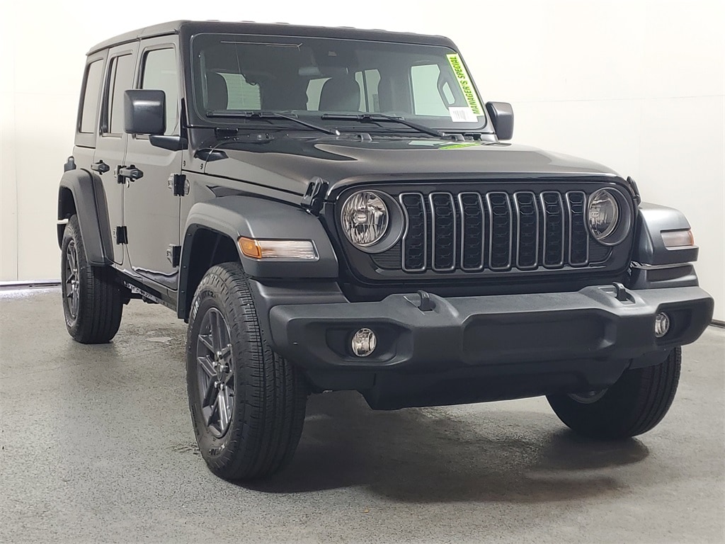 2025 Jeep Wrangler 4-Door Sport S's photo