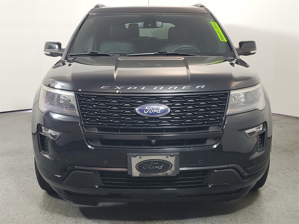 2018 Ford Explorer Sport photo 2