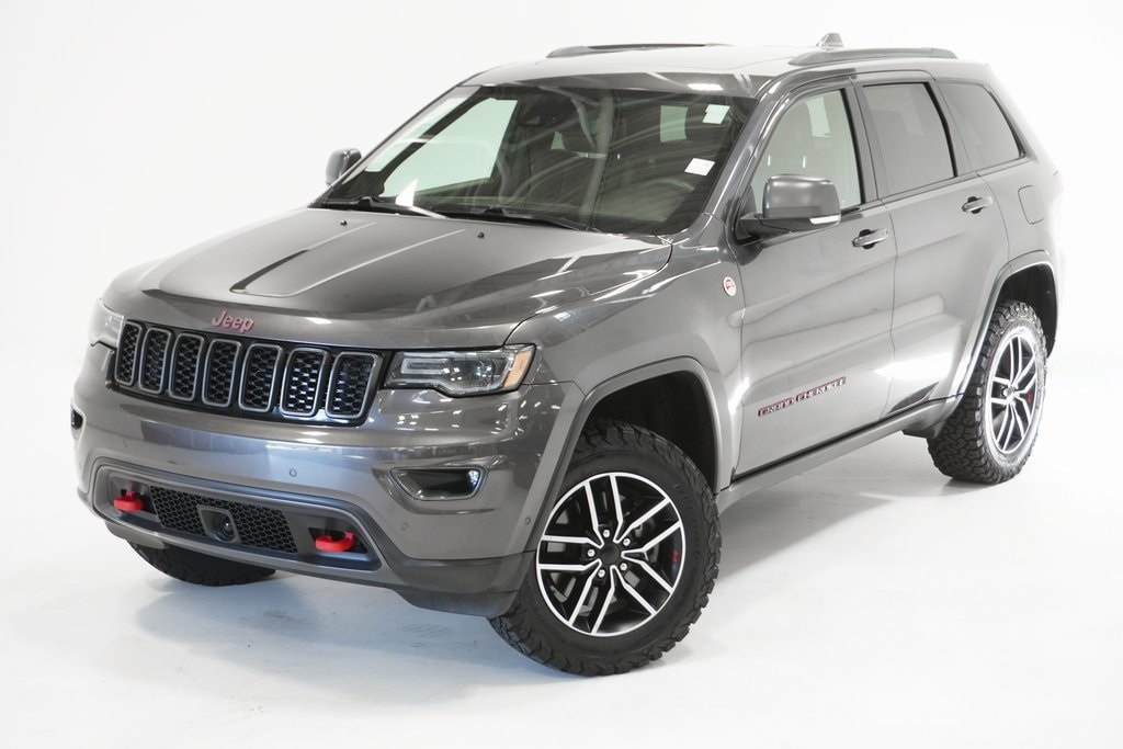 Used 2019 Jeep Grand Cherokee Trailhawk with VIN 1C4RJFLT4KC721050 for sale in Arlington Heights, IL