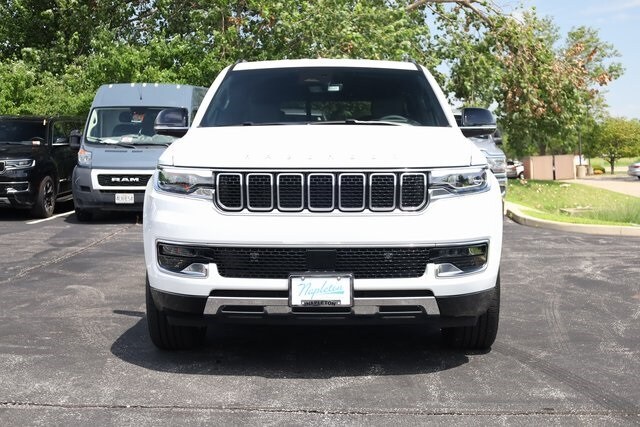 2024 Jeep Wagoneer Series III photo 3