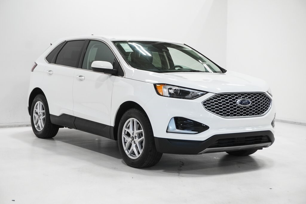 2024 Ford Edge SEL photo 4