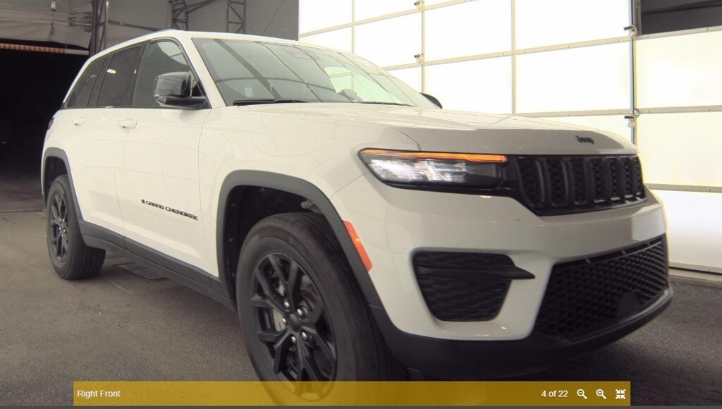 Used 2024 Jeep Grand Cherokee Altitude X SUV
