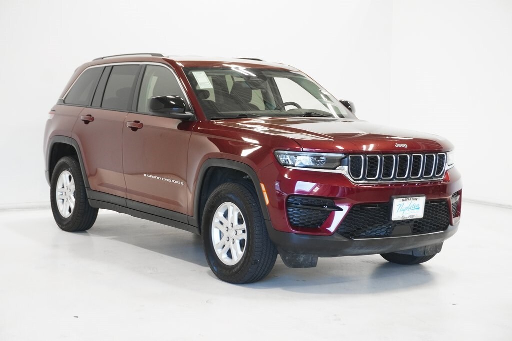 2024 Jeep Grand Cherokee Laredo photo 4