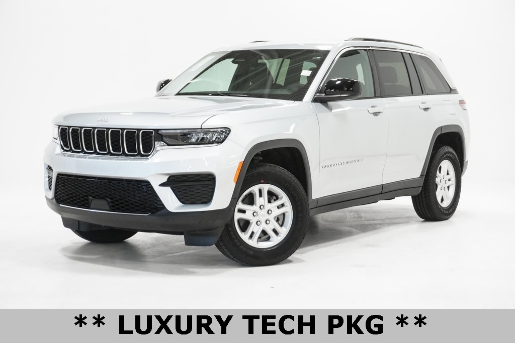 2025 Jeep Grand Cherokee Laredo's photo