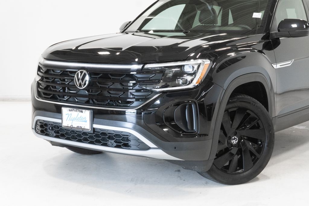 Used 2024 Volkswagen Atlas Cross Sport 2.0T SE w/Technology SUV