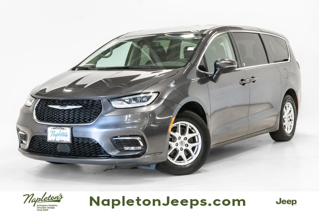 Used 2023 Chrysler Pacifica Touring L Minivan/Van