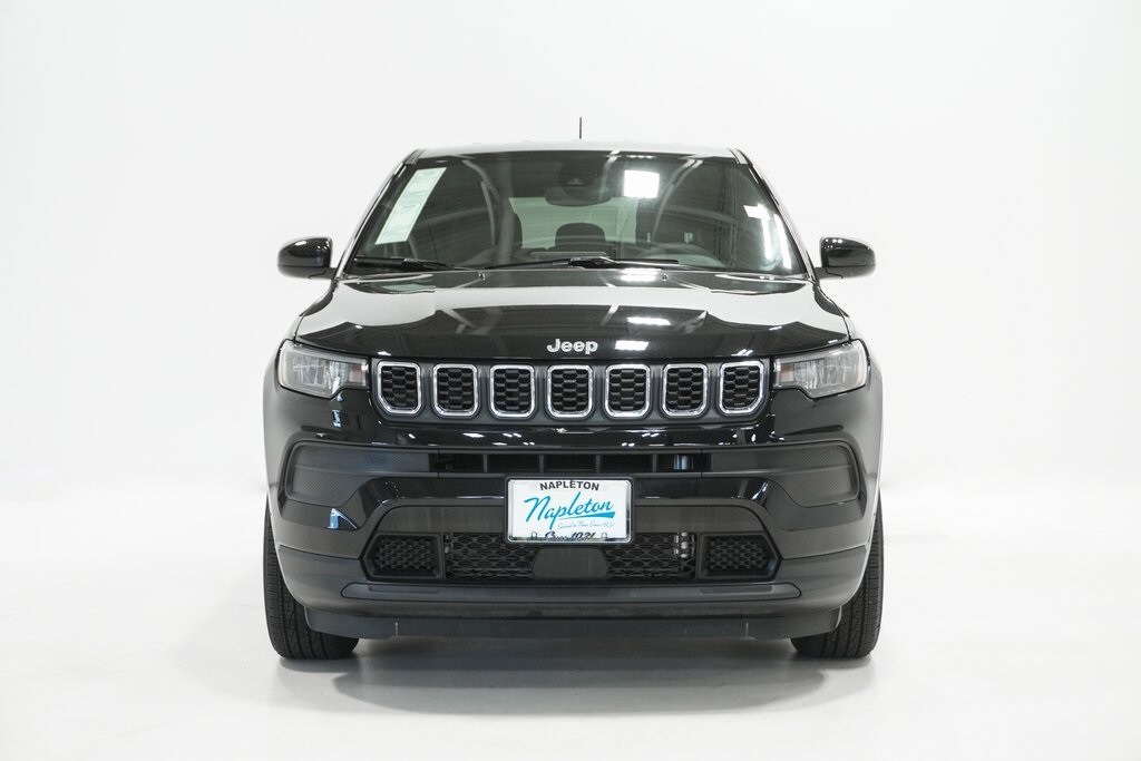 2025 Jeep Compass Sport photo 3