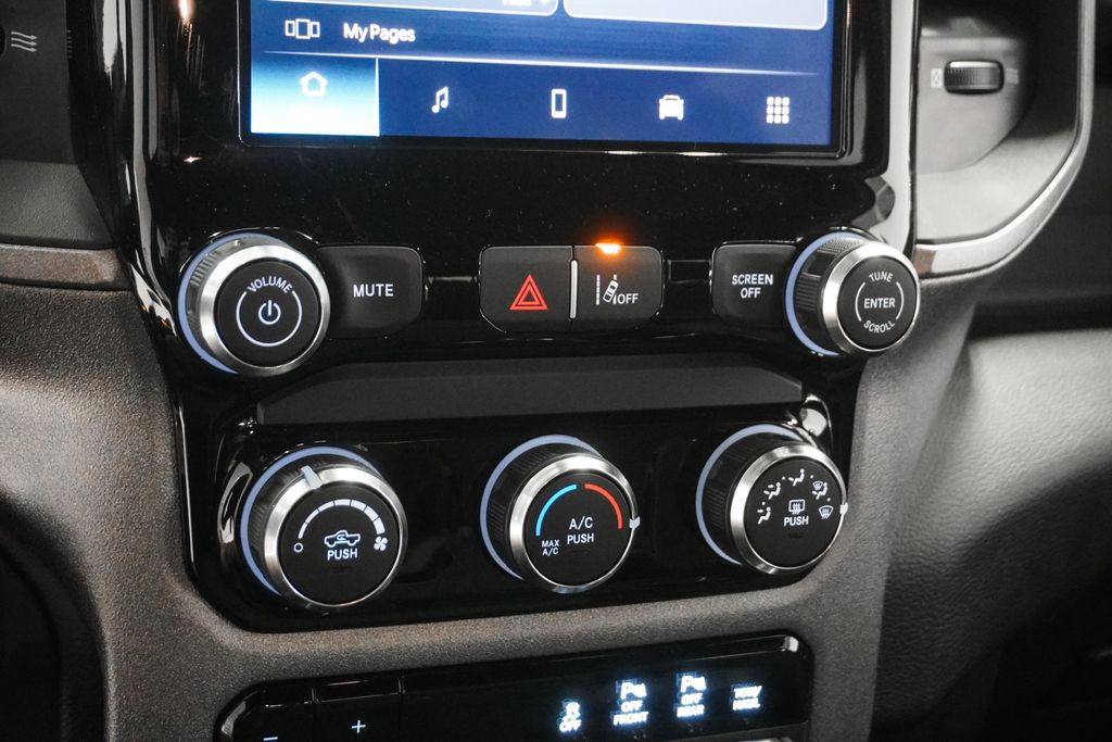 2026 RAM 1500 Tradesman - Photo 25