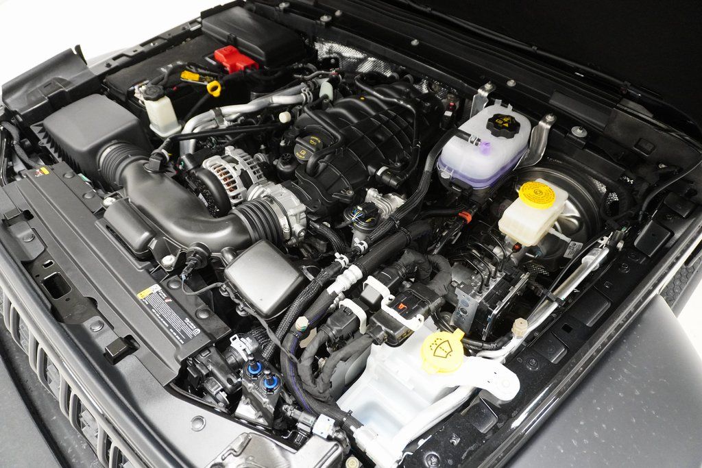 2025 Jeep Wrangler 4-Door Sport S - Photo 9