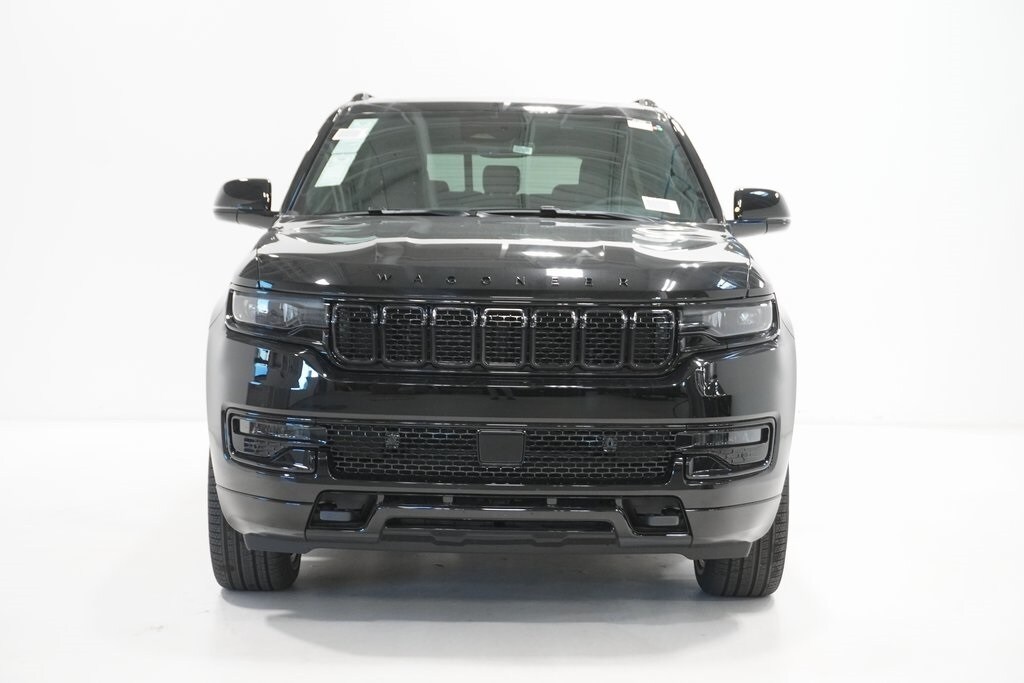 2024 Jeep Wagoneer Carbide photo 3