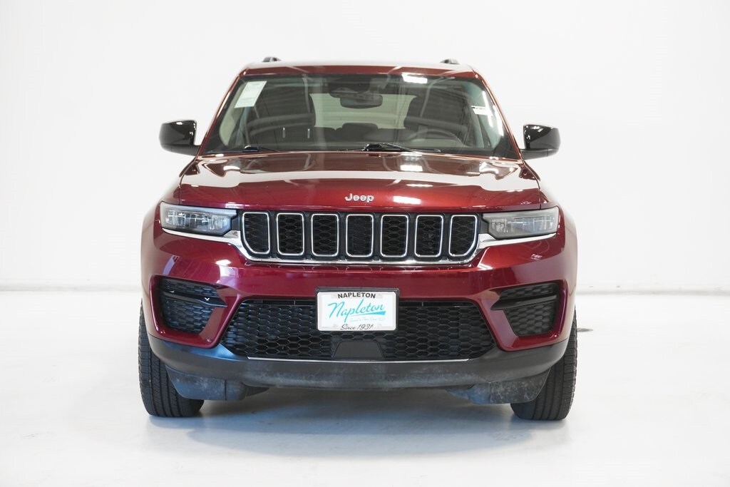 2024 Jeep Grand Cherokee Laredo photo 3