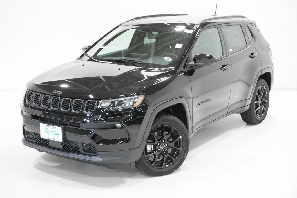 2026 Jeep Compass Latitude Altitude photo 2