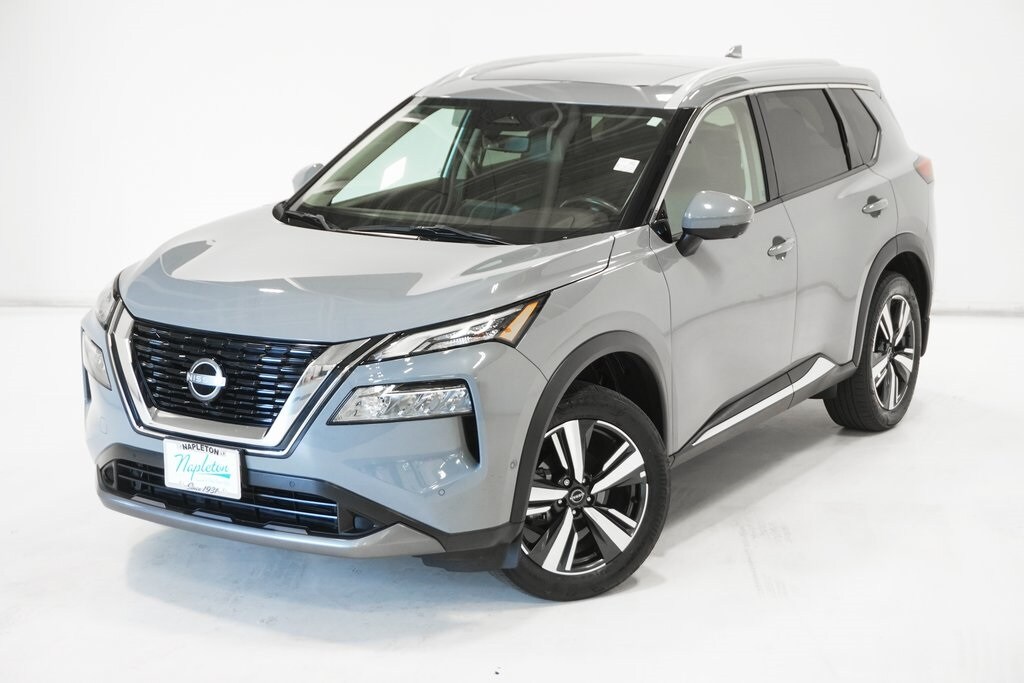 2023 Nissan Rogue SL photo 2
