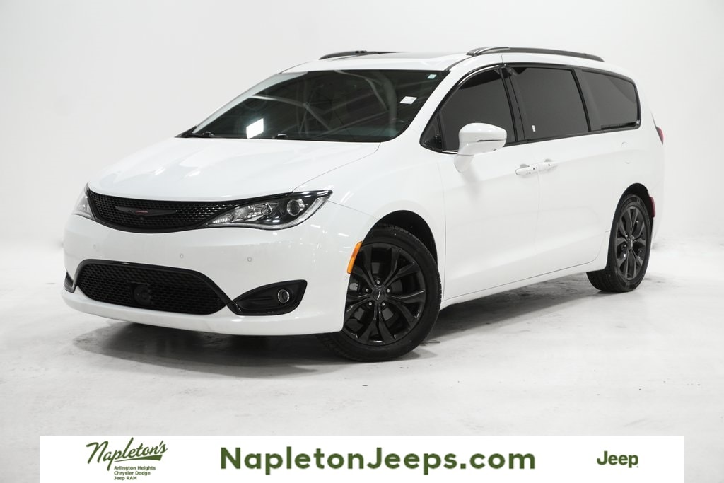 Used 2020 Chrysler Pacifica Limited Minivan/Van