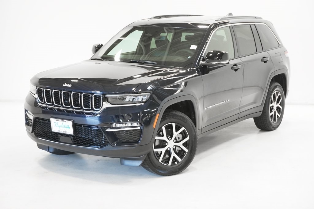 Used 2024 Jeep Grand Cherokee Limited with VIN 1C4RJHBG7RC251901 for sale in Arlington Heights, IL